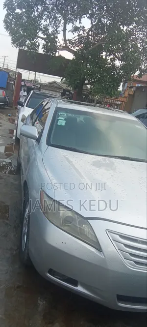 Toyota Camry 2009 Silver