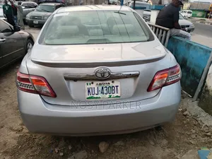 Toyota Camry 2008 Silver