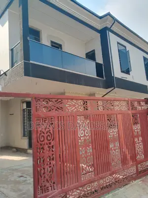 5bdrm Duplex in Omole Phase1 Estate for sale