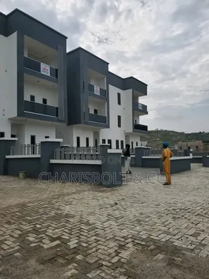 5bdrm Townhouse / Terrace in Katampe Extension for rent