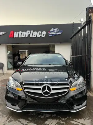 Mercedes-Benz E350 Base 4Matic Sedan AWD (3.5L 6cyl 7A) 2016 Black