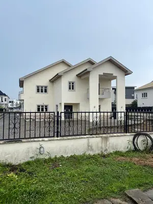 4bdrm Duplex in Oceanbay Estate, Chevron for sale