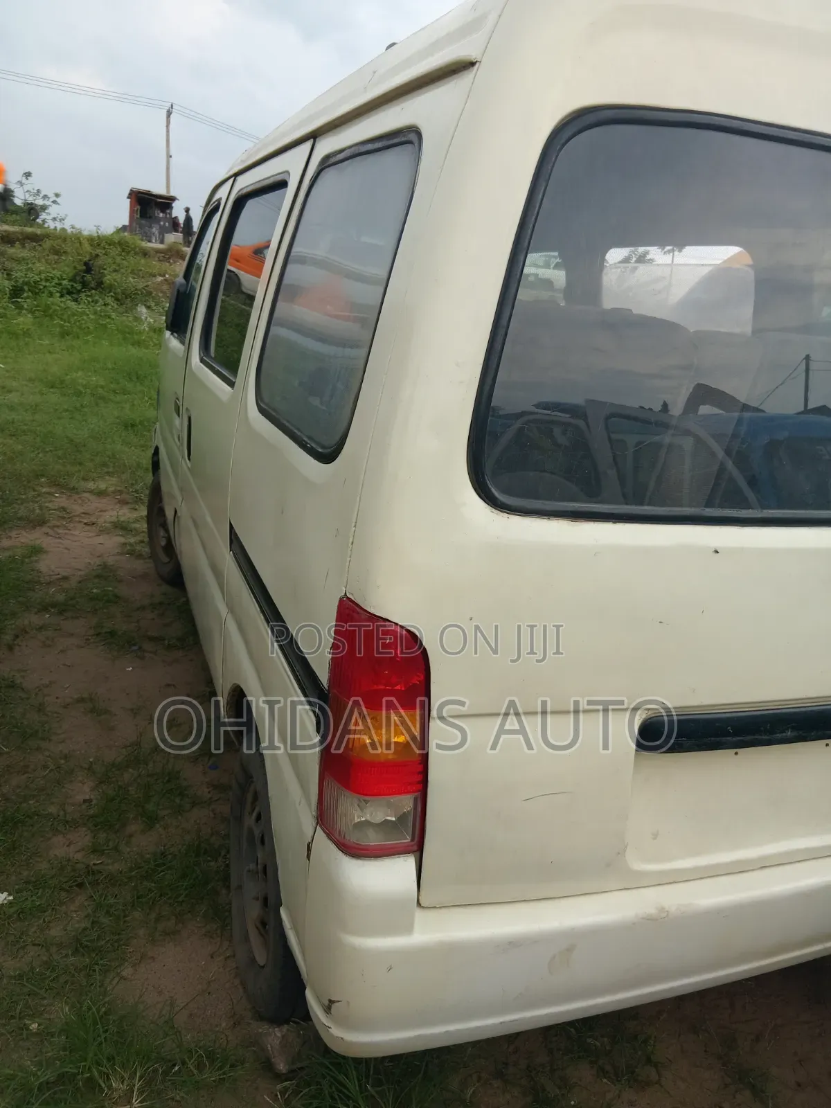 Suzuki Every 2010 White