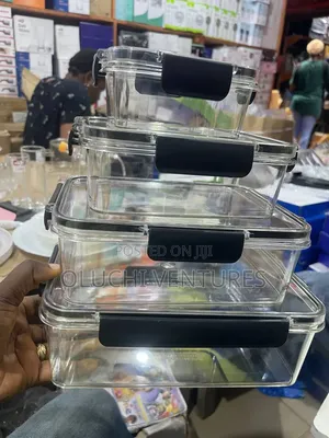 4 in One Storage Containers Are Available for Your Food Storage