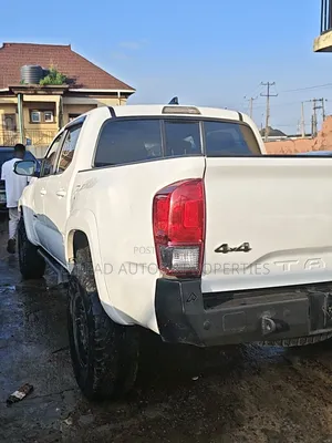 Toyota Tacoma SR5 2017