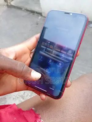 Apple iPhone XR 64 GB Red