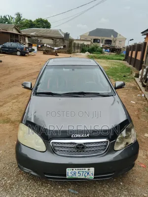 Toyota Corolla 2004 Gray