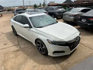 Honda Accord EX-L (2.0L 4cyl Turbo 10A) 2019 White