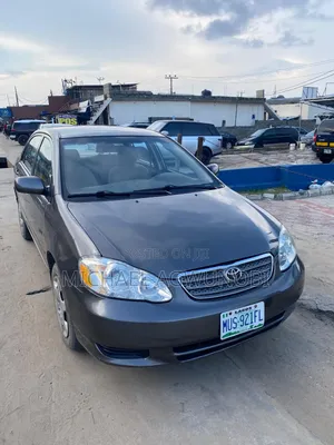 Toyota Corolla 2004 Gray