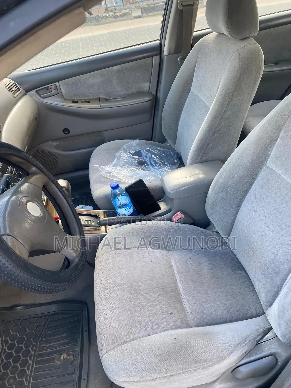 Toyota Corolla 2004 Gray