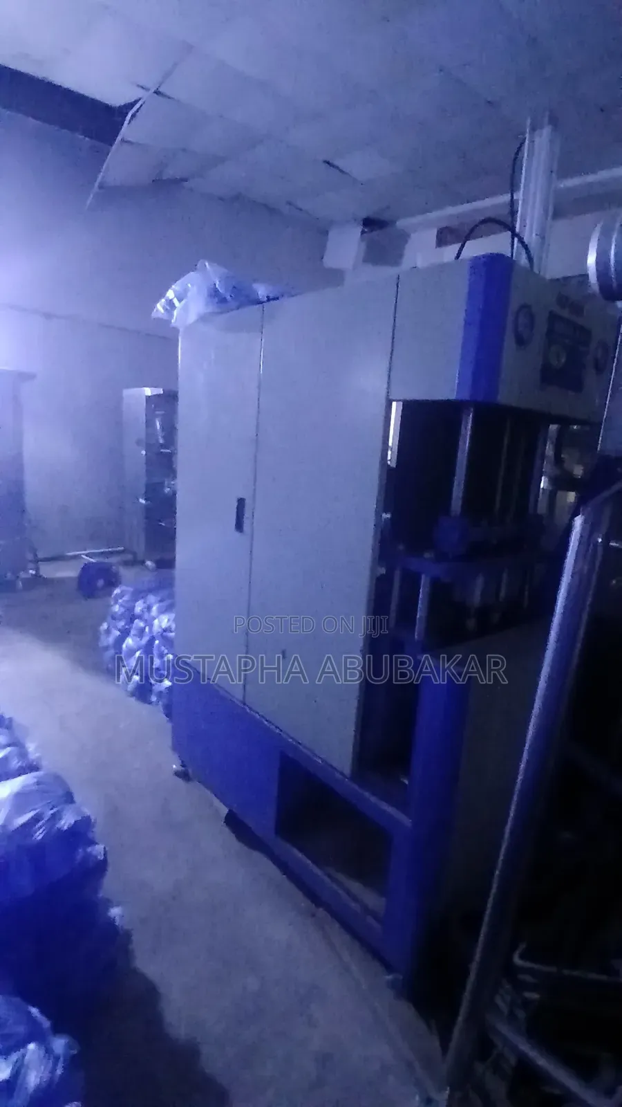 Semi Automatic Pet Blowing Machine