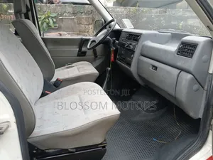 Volkswagen Transporter 2004 Blue