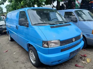 Volkswagen Transporter 2004 Blue