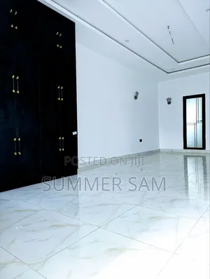 4bdrm Duplex in Shelter Extension, for rent