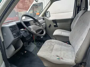 Volkswagen Transporter 2004 White