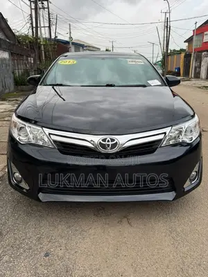 Toyota Camry XLE V6 4dr Sedan (3.5L 6cyl 6A) 2013 Black