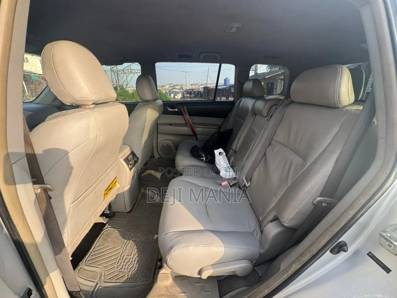 Toyota Highlander 2012 Silver