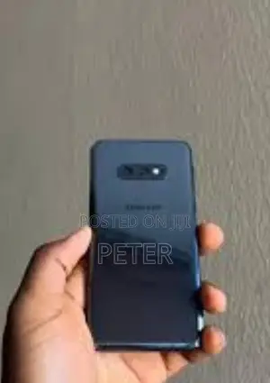 Samsung Galaxy S10e 128 GB Black