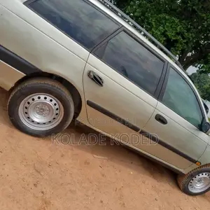 Toyota Avensis 2007 Silver