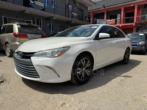 Toyota Camry 2016 White