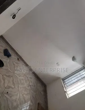 1bdrm Shared Apartment in Chevron for rent