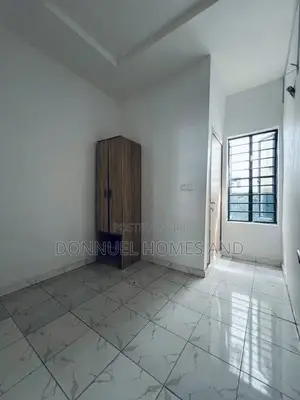 3bdrm Townhouse / Terrace in Ikota for rent