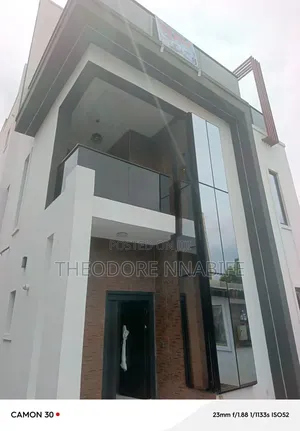 5bdrm Duplex in Magodo Isheri Gra for sale