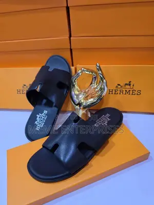 Serving Hot __Hermes.