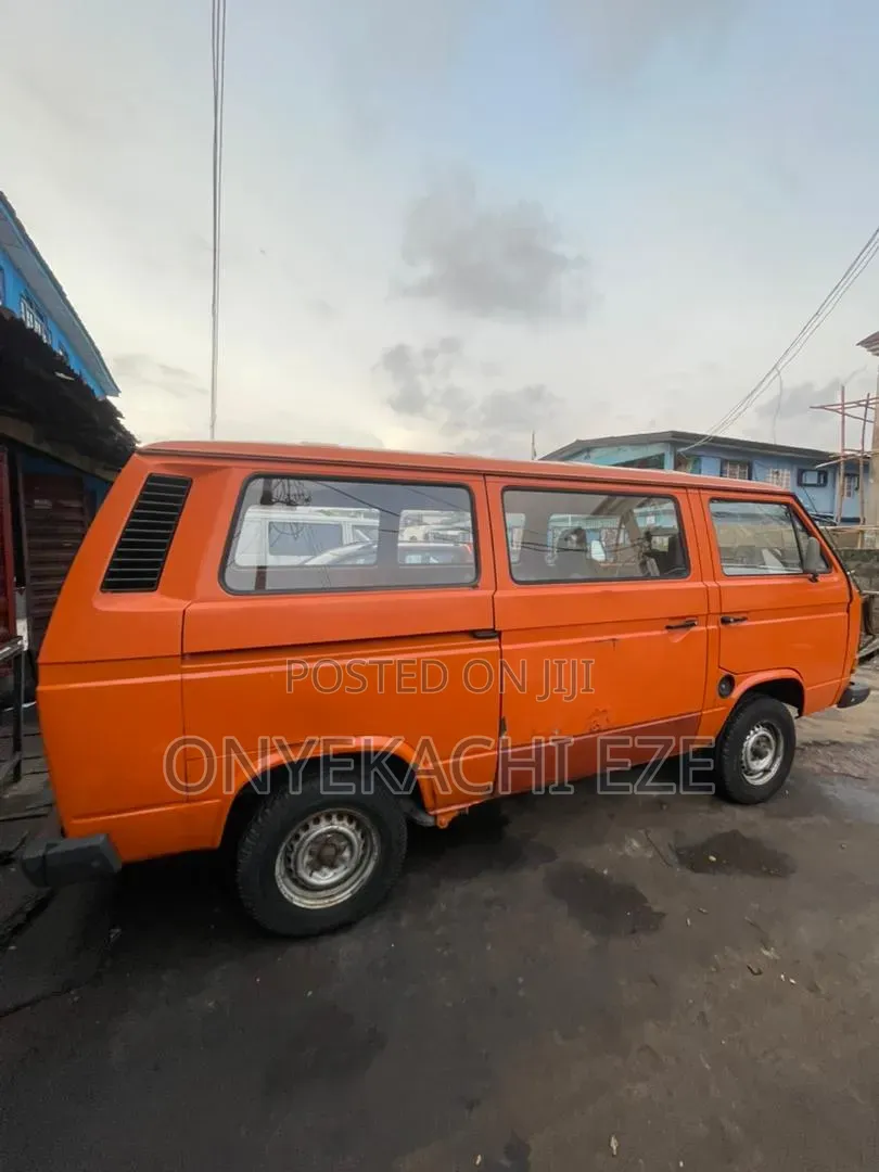 Volkswagen Transporter 2003 White