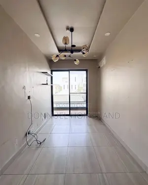 4bdrm Townhouse / Terrace in Lekki Phase 1 for rent