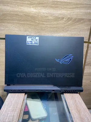 Laptop Asus ROG Strix G17 16GB AMD Ryzen 9 SSD 1T