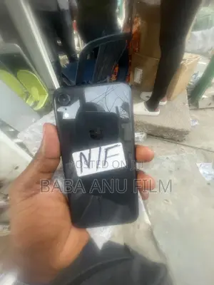 Apple iPhone XR 64 GB Black