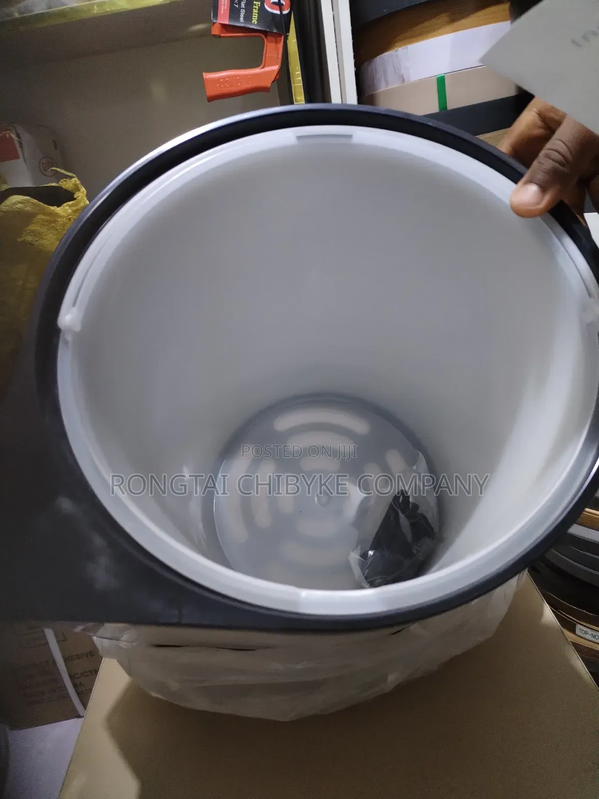 Plastic Dustbin