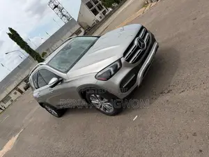 Mercedes-Benz GLE-Class 2021 Silver