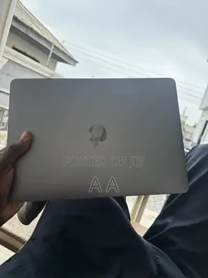 Laptop Apple MacBook Pro 2020 16GB Intel Core i7 SSD 512GB