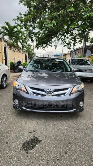 Toyota Corolla 2013 Gray