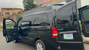 Mercedes-Benz Metris 2.0 FWD 2016 Black