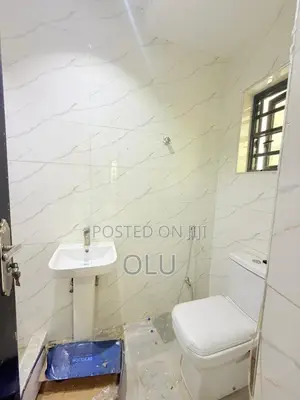 3bdrm Block of Flats in Ikeja Gra for sale
