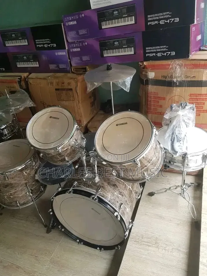 Yamaha Drum Set