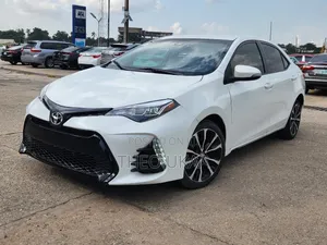 Toyota Corolla SE Special Edition 4dr Sedan (1.8L 4cyl CVT) 2017 White