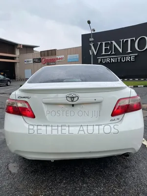Toyota Camry 2.4 XLE 2008 White