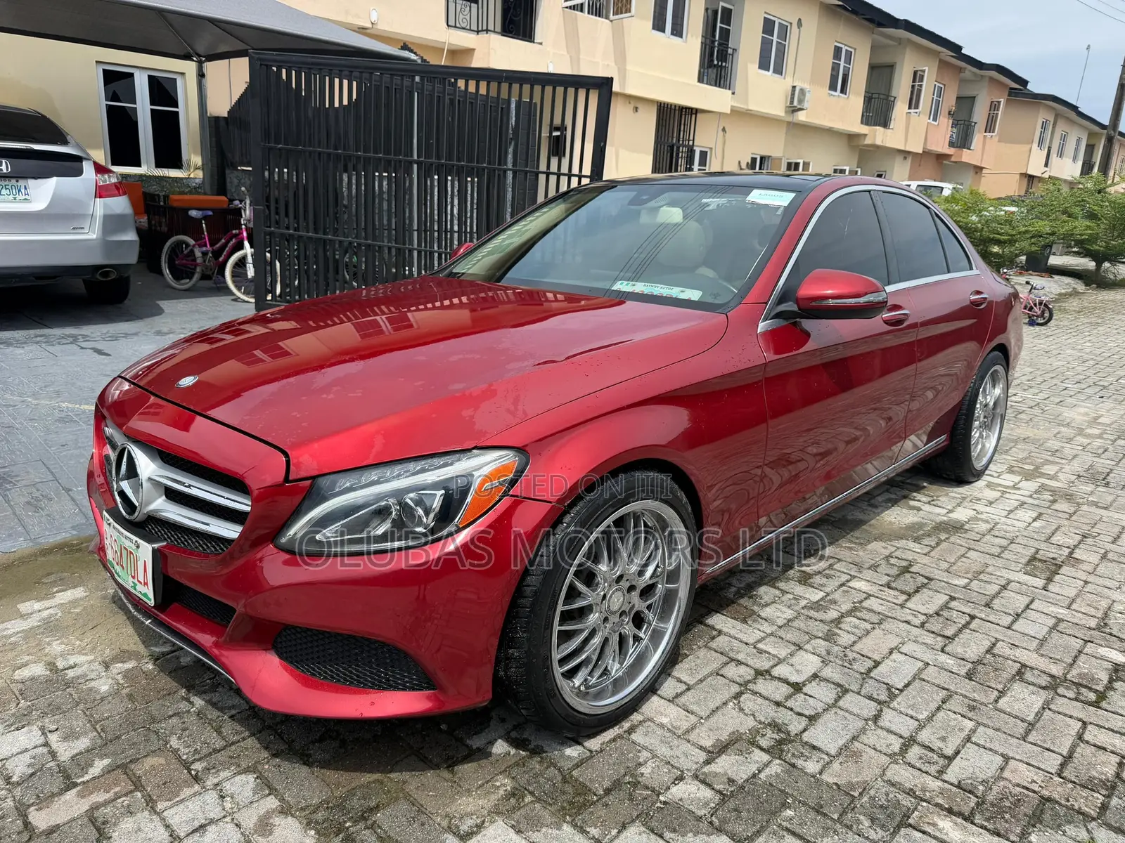 Mercedes-Benz C300 2017 Red