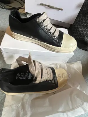 Rick Owen’S Size11(45euros)