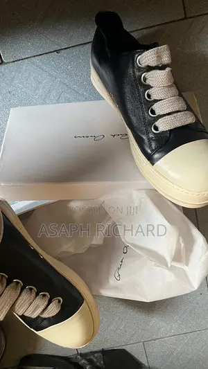 Rick Owen’S Size11(45euros)