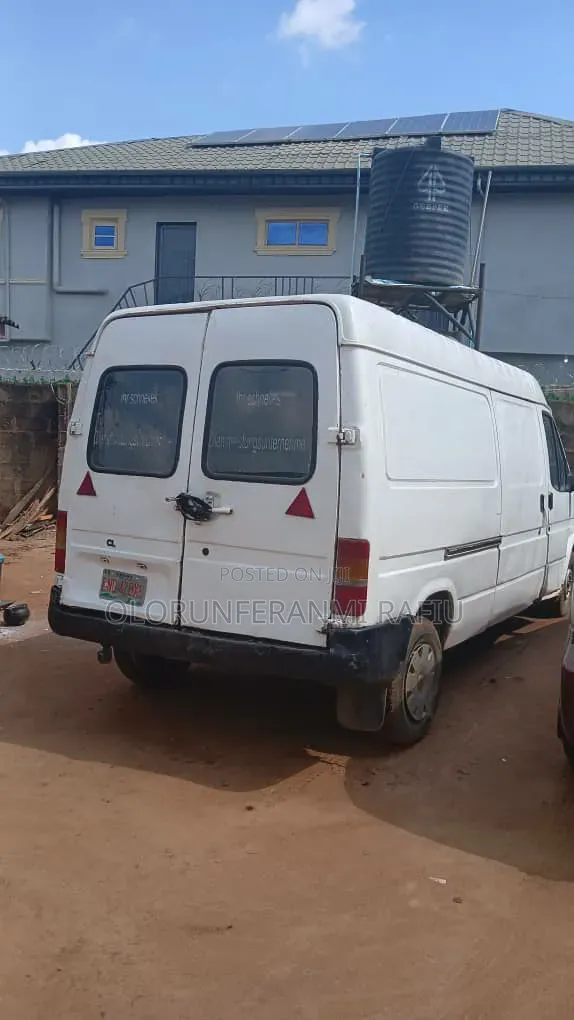 Ford Transit 1998 White
