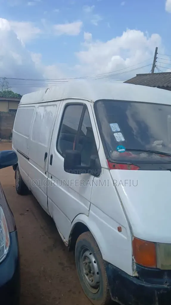 Ford Transit 1998 White