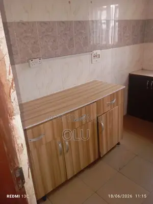 2bdrm Block of Flats in Back Of United, Ifo for rent