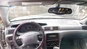Toyota Camry XLE 4dr Sedan (2.4L 4cyl 4A) 2002 Silver