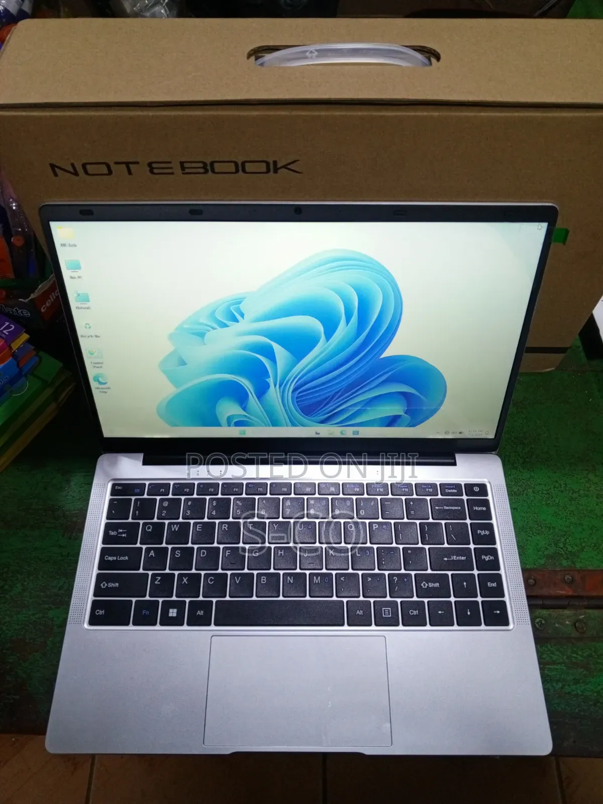 New Laptop 6GB Intel Core i3 SSD 128GB