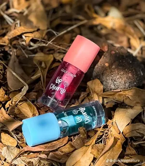 Glossy Shine Lip Gloss | Soft Hydrating Finish